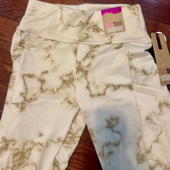 Butt lifting cream and mocha fleece lined leggings so the pockets size small NWT - Picture 4 of 9